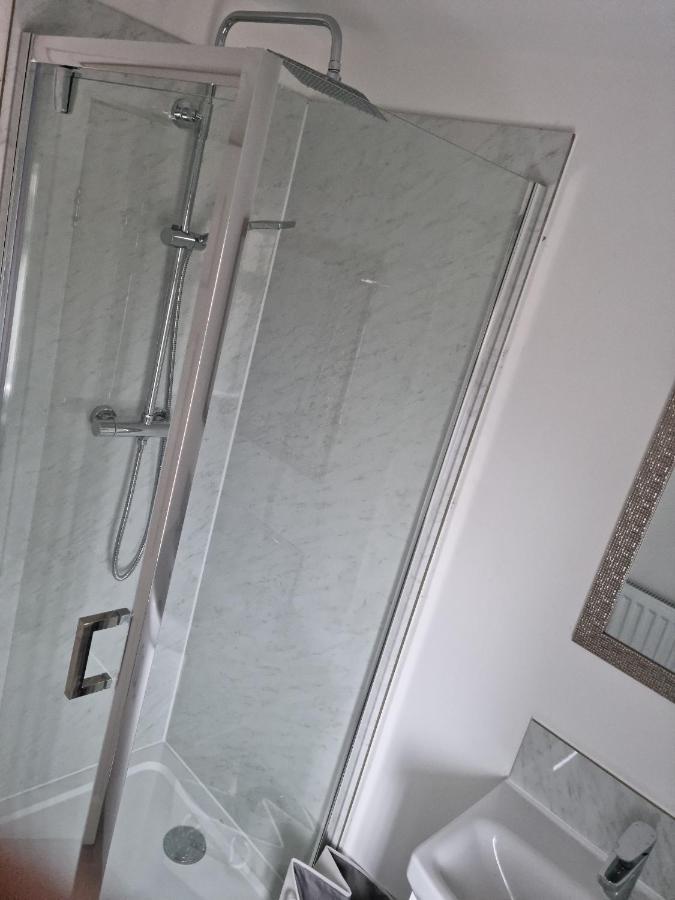 3 Bedroom House-Ellesmere Port Dış mekan fotoğraf